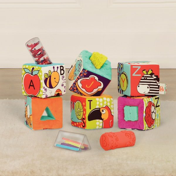 B.Toys Klocki materiałowe z sorterami aBc Block Party 6m+