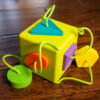 Fat Brain Toys Sorter Kostka OombeeCube
