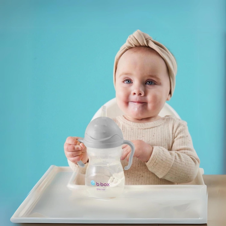 b.box bidon ze słomką kubek niekapek 240 ml szary